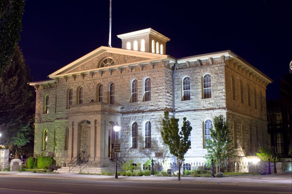 Gold Dust West Hotel Carson City Exterior photo